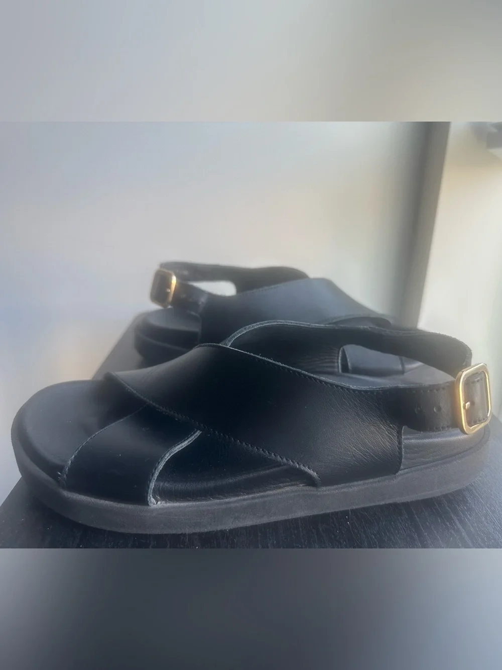 ALOHAS Black Crisscross Platform Sandals with Ankle Strap